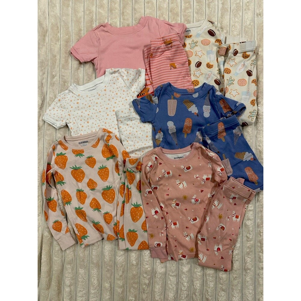 Lot of 6 Old Navy Girls Pajamas size 5, EUC, Mix of Long Sleeves/Short Sleeves